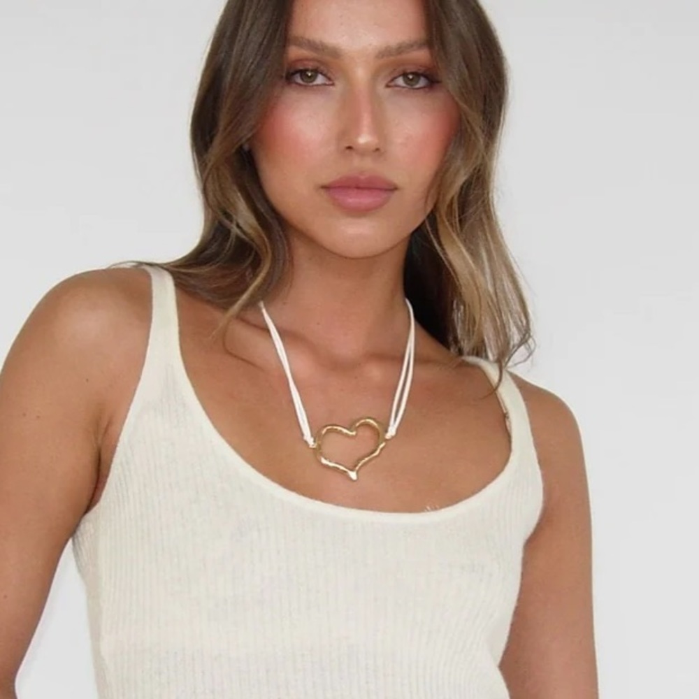 HEAVEN MAYHEM HEART NECKLACE